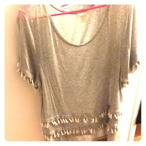 Cute oversized grey top with white fringe